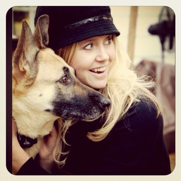 Meet your Posher... The Psychix  Closet - Picture 1 of 2